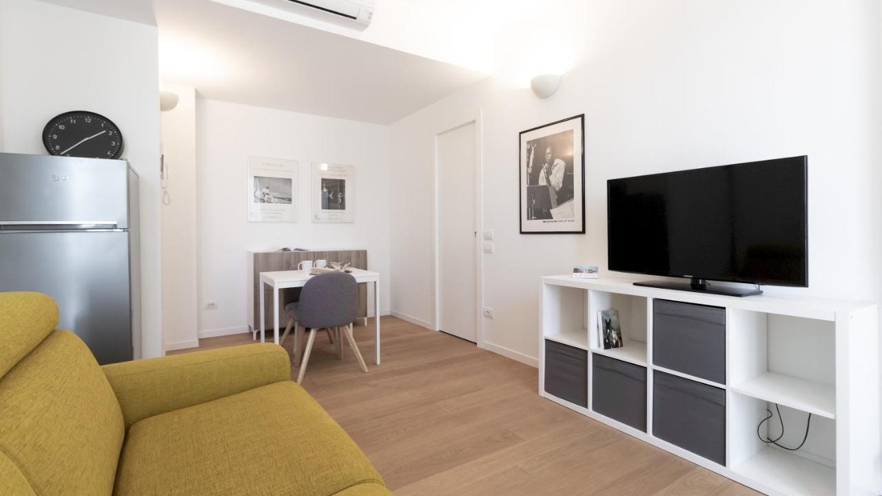 Italianway - Caterina Da Forli 6 Lägenhet Milano Exteriör bild